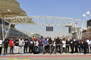 حلبة البحرين الدولية تشارك في اليوم الرياضي