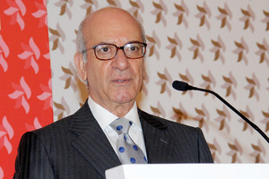 المطوع يبحث مع وزير الخارجية المصري سبل مكافحة الإرهاب