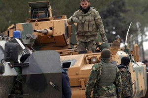 قوات تدعمها تركيا تتقدم في ضواحي مدينة الباب السورية