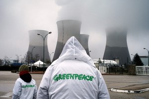 بالفيديو... لحظة انفجار في محطة فلامانفيل النووية بشمال فرنسا