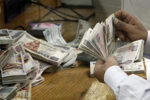 محتال ادعى قرابته بالسيسي وقبض 56 مليون جنيه من رجل أعمال