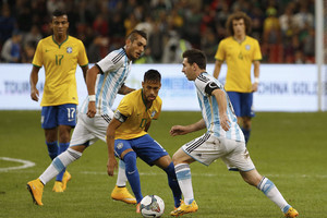 البرازيل والأرجنتين وديا في 9 يونيو المقبل