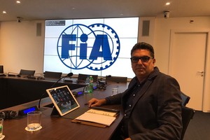 فايز رمزي يشارك في اجتماع لجنة حلبات السباق بجنيف