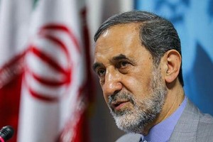 ولايتي: تهديدات ترامب لا توقف تطور قدرات إيران الدفاعية