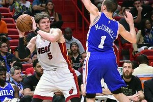 بالفيديو... الدوري الأميركي للمحترفين: فيلادلفيا يوقف انتصارات ميامي