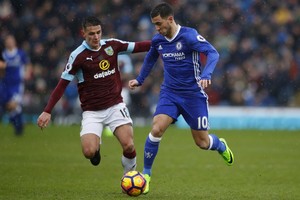 بالفيديو... تشلسي يسقط في فخ التعادل أمام بيرنلي في الدوري الإنجليزي