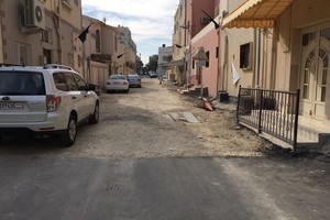 'الأشغال': العمل على إعادة إنشاء طرق مجمع 523 بسار على مراحل