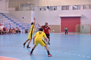 بالصور... الاتفاق يصعد للدورة السداسية لكرة اليد بتعادل مثير مع الأهلي