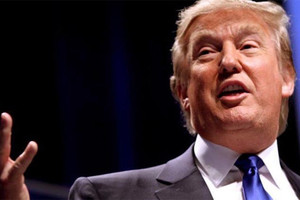 دونالد ترامب يتمسك بموقفه في ملف الهجرة