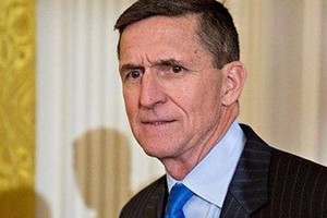 بعد فضيحة فلين... سيناتور جمهوري يدعو للإسراع باستجواب مستشار الأمن القومي المستقيل