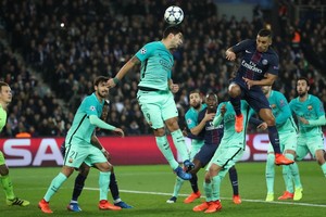 لاعبو برشلونة يقسون على أنفسهم بعد الهزيمة المذلة أمام باريس سان جيرمان