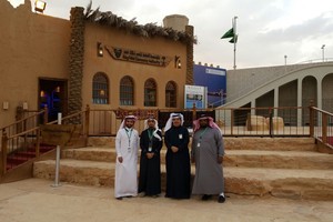 جسر الملك فهد ينال إعجاب زوار وضيوف الجنادرية