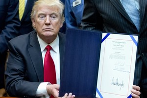 ترامب يندد بـ'عدم نزاهة' الصحافة