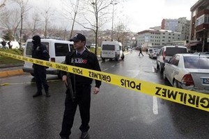 مصادر: مقتل شخص على الأقل وإصابة عشرة بجنوب شرق تركيا