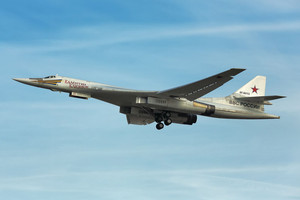 'الدفاع الروسية': القاذفات الاستراتيجية دمرت معسكرات ومقر إدارة لـ'داعش' بالرقة