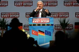 بالصور... رئيس الوزراء التركي يعقد تجمعاً موالياً لاردوغان في المانيا