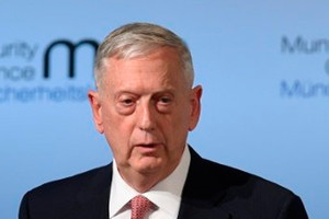 ماتيس يصل الإمارات في أول زيارة للشرق الاوسط منذ تسلمه مهماته