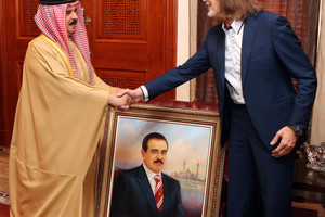 العاهل: إقامة معرض الفنان الروسي يأتي في إطار التبادل الثقافي بين البحرين وروسيا    