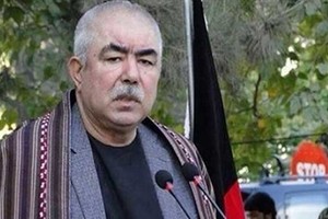 قوات الأمن تطوق منزل نائب الرئيس الأفغاني بعد اتهامات بتعذيب معارض