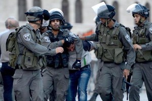 قوات إسرائيلية تعتقل 9 فلسطينيين من الضفة الغربية