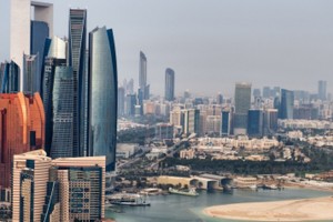 منصور بن زايد: اقتصادا السعودية والإمارات يمثلان ناتجاً محلياً يبلغ تريليون دولار