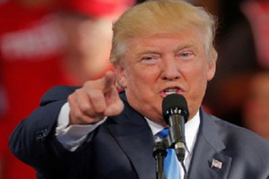 ترامب يدين تهديد مراكز يهودية في أميركا