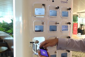 تقارير: احذر من شحن هاتفك بالمطارات والمنافذ العامة