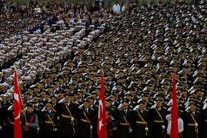 تركيا ترفع الحظر عن ارتداء الحجاب في صفوف الجيش