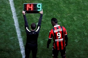 بالوتيلي مطالب بتغيير سلوكه إذا ما اراد العودة الى المنتخب الايطالي