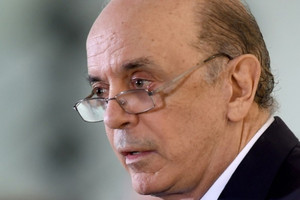 وزير الخارجية البرازيلي سيرا يستقيل لأسباب صحية