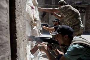 اشتباكات عنيفة في درعا السورية وتعطيل مدارس في الرمثا الأردنية