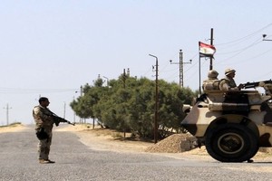 قوات إنفاذ القانون المصرية تدمر نفقاً رئيسياً بشمال سيناء