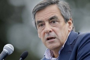 تكليف قضاة تحقيق متابعة مسألة المرشح الفرنسي للرئاسة فيون