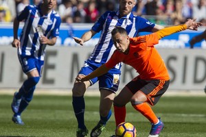 بالفيديو... ألافيس يحقق انتصارا مثيرا على فالنسيا في الدوري الإسباني