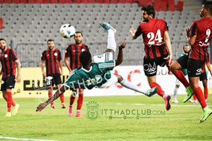 بالفيديو... الاتحاد يستعيد انتصاراته بثنائية في الداخلية بالدوري المصري