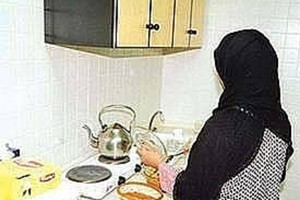 سريلانكا: 122 عاملة منزل في الكويت تعرضن لاعتداءات جسدية ومالية