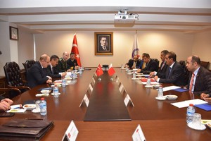 نائب وزير الداخلية يبحث ونظيره التركي مجالات التعاون والتنسيق الأمني بين البلدين