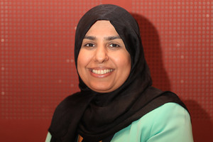 جامعة البحرين تهنئ عضو هيئة التدريس على نيلها شهادة الزمالة البريطانية