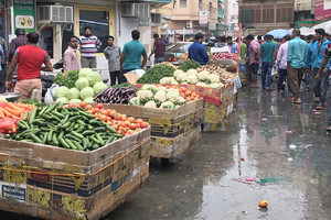 بعد احتراق أموال المستهلكين... انطفاء نار الأسعار في سوق الخضار