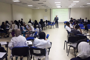 جامعة الخليج العربي تنظم ورشة 'أخلاقيات المهنة الطبية'