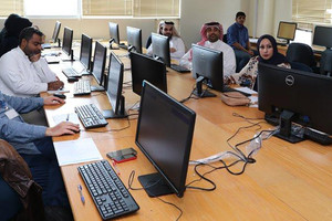 جامعة البحرين تدرب موظفيها على 'الإنجليزية في بيئة العمل' 