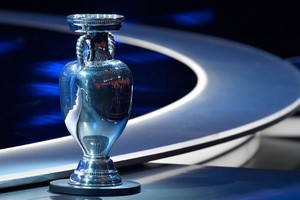 إقفال باب الترشح لتنظيم كأس أوروبا 2024 والمنافسة ألمانية - تركية