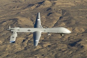 مقتل شخصين في ضربات جديدة بطائرات بدون طيار تستهدف القاعدة باليمن