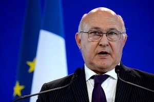 وزير الاقتصاد الفرنسي يدافع من طهران عن الاتفاق النووي