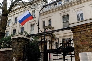 السفارة الروسية تستفسر من أنقرة عن اعتقال روسية على صلة سابقة بقاتل السفير