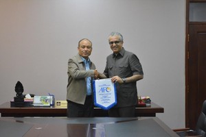 سلمان بن إبراهيم يؤكد دعم جهود الاتحاد الكمبودي في مكافحة التلاعب بالنتائج