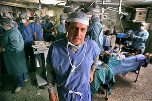 وفاة الأميركي ستارزل رائد زراعة الأعضاء عن عمر 90 عاما