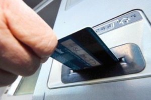 السعودية: تراجع السحوبات النقدية 32 مليارًا في يناير الماضي