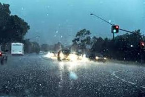 انقطاع الكهرباء عن 600 ألف منزل في فرنسا بسبب عاصفة