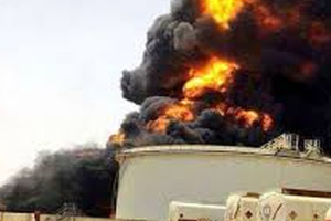 فرنسا والولايات المتحدة وبريطانيا تدين العنف في منطقة الهلال النفطي الليبية